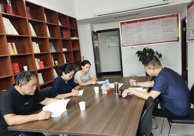 團縣委組織學(xué)習(xí)全省加強團的基層建設(shè)座談交流會精神 團縣委組織學(xué)習(xí)全省加強團的基層建設(shè)座談交流會精神