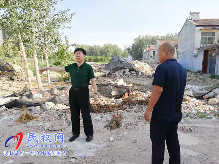 縣委常委、副縣長房季實地調(diào)研指導(dǎo)有關(guān)項目建設(shè)
