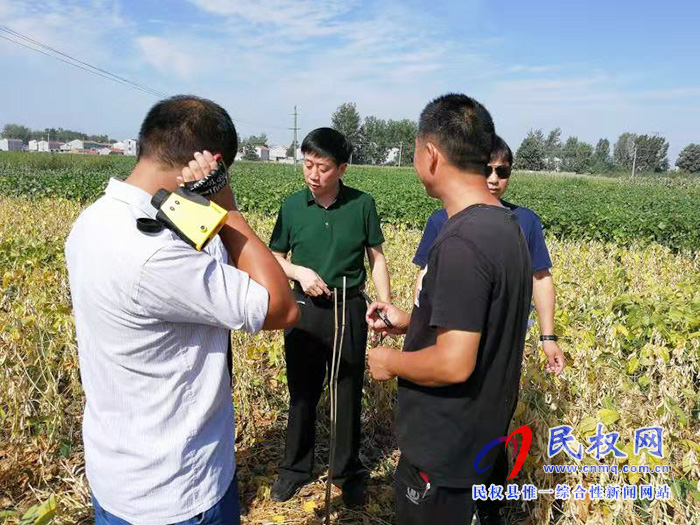 縣委常委、副縣長房季實地調(diào)研指導(dǎo)有關(guān)項目建設(shè)