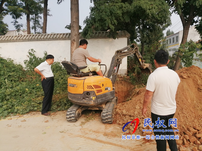 花園鄉(xiāng)全力推進(jìn)廁所革命 花園鄉(xiāng)全力推進(jìn)廁所革命