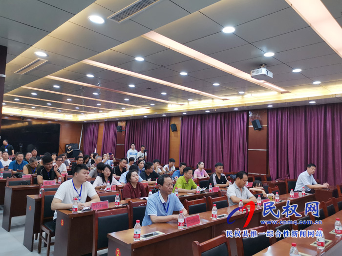 河南民權(quán)黃河故道國(guó)家濕地公園“青頭潛鴨重要繁殖地”新聞發(fā)布會(huì)今日舉行 河南民權(quán)黃河故道國(guó)家濕地公園“青頭潛鴨重要繁殖地”新聞發(fā)布會(huì)今日舉行