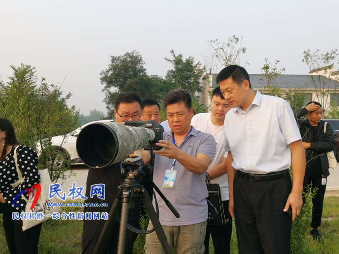 河南民權(quán)黃河故道國(guó)家濕地公園“青頭潛鴨重要繁殖地”新聞發(fā)布會(huì)今日舉行 河南民權(quán)黃河故道國(guó)家濕地公園“青頭潛鴨重要繁殖地”新聞發(fā)布會(huì)今日舉行