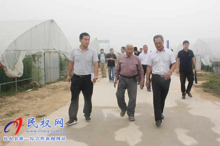 省政府辦公廳調(diào)研室到我縣調(diào)研強(qiáng)農(nóng)惠農(nóng)及脫貧攻堅(jiān)政策落實(shí)情況 省政府辦公廳調(diào)研室到我縣調(diào)研強(qiáng)農(nóng)惠農(nóng)及脫貧攻堅(jiān)政策落實(shí)情況