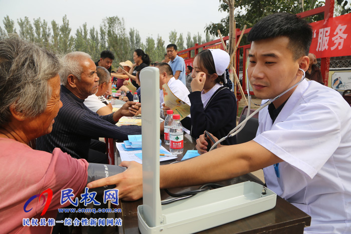 民權(quán)縣“四下鄉(xiāng)”活動暨社會科學(xué)普及周啟動儀舉行 民權(quán)縣“四下鄉(xiāng)”活動暨社會科學(xué)普及周啟動儀舉行