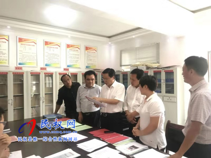 市人大常委會(huì)副主任、縣委書(shū)記姬脈常到我縣部分鄉(xiāng)鎮(zhèn)調(diào)研督查脫貧攻堅(jiān)工作