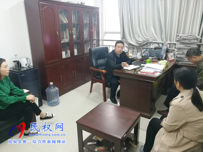 我縣各單位、鄉(xiāng)鎮(zhèn)（街道）傳達(dá)貫徹全縣脫貧攻堅(jiān)工作推進(jìn)會(huì)議精神