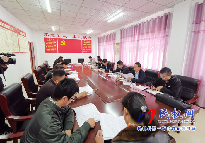 市人大常委會(huì)副主任、縣委書(shū)記姬脈常到白云寺鎮(zhèn)開(kāi)展“三·五”基層工作日活動(dòng)