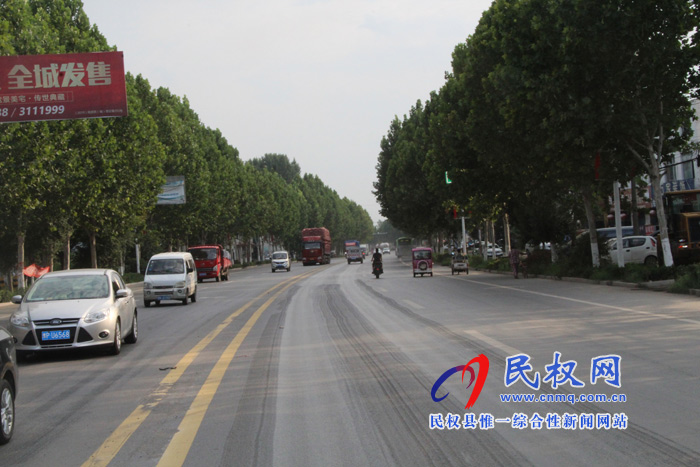 花園鄉(xiāng)打造靚麗環(huán)境喜迎“冷博會” 花園鄉(xiāng)打造靚麗環(huán)境喜迎“冷博會”