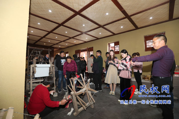 “鄉(xiāng)村振興 出彩中原”全國(guó)融媒體看河南暨全國(guó)百家媒體商丘行在我縣 “媒林”正式啟動(dòng) “鄉(xiāng)村振興 出彩中原”全國(guó)融媒體看河南暨全國(guó)百家媒體商丘行在我縣 “媒林”正式啟動(dòng)