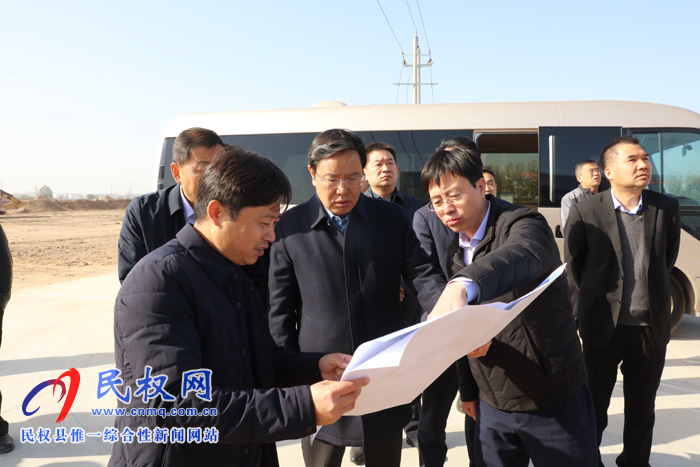 市人大常委會副主任、縣委書記姬脈常調(diào)研我縣部分重點民生工程建設和管理情況