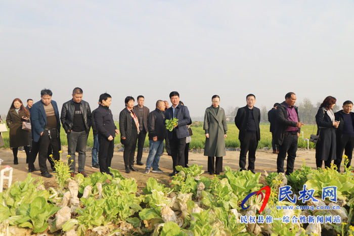 商丘市計生協(xié)生育關懷工作現(xiàn)場會在民權縣白云寺鎮(zhèn)召開