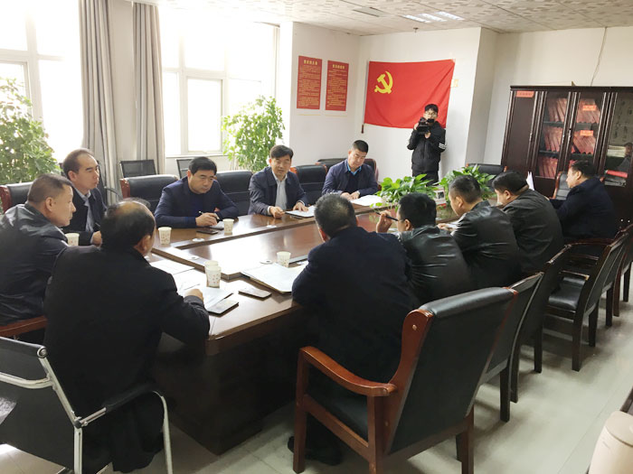 縣委副書記、縣長張團結(jié)主持召開全縣環(huán)境污染防治攻堅調(diào)度會