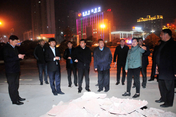 縣委副書記、縣長張團(tuán)結(jié)夜查大氣污染防治工作時強(qiáng)調(diào)：全力打好大氣污染防治攻堅戰(zhàn)