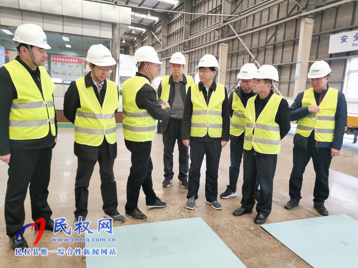 縣委副書記、縣長張團結(jié)率隊赴江蘇太倉北新集團招商考察