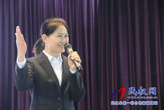 民權(quán)縣實驗小學(xué)舉行“不忘初心·牢記使命”教職工演講比賽 民權(quán)縣實驗小學(xué)舉行“不忘初心·牢記使命”教職工演講比賽