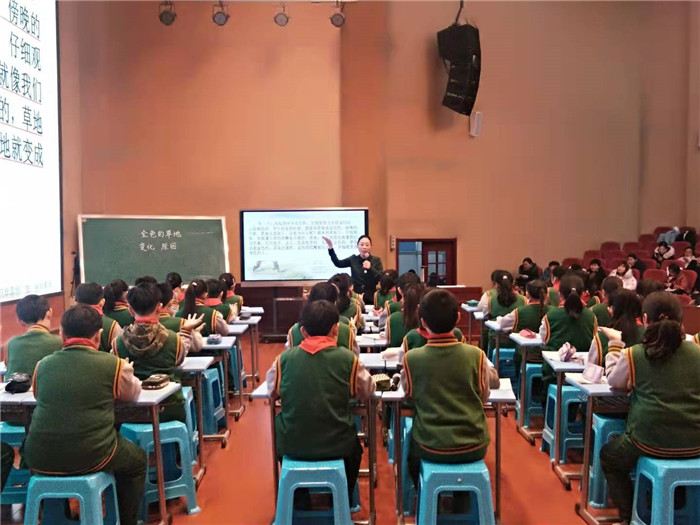民權三小教師在市教學觀摩研討活動中走紅了 民權三小教師在市教學觀摩研討活動中走紅了