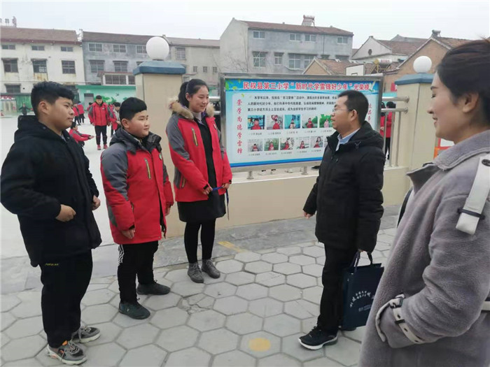 民權(quán)縣第三小學(xué)迎接市級文明校園復(fù)查驗收 民權(quán)縣第三小學(xué)迎接市級文明校園復(fù)查驗收