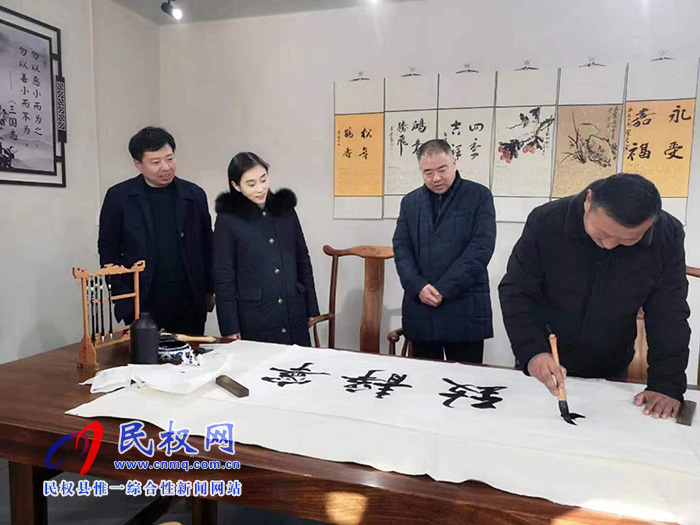 全縣綜合文化服務中心建設推進現(xiàn)場會在老顏集鄉(xiāng)召開 全縣綜合文化服務中心建設推進現(xiàn)場會在老顏集鄉(xiāng)召開