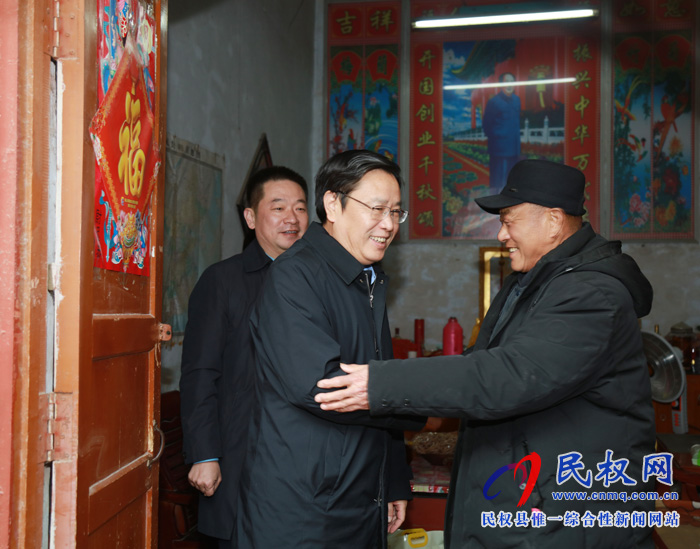 市人大常委會(huì)副主任、縣委書記姬脈常走訪慰問困難老黨員、抗日老兵