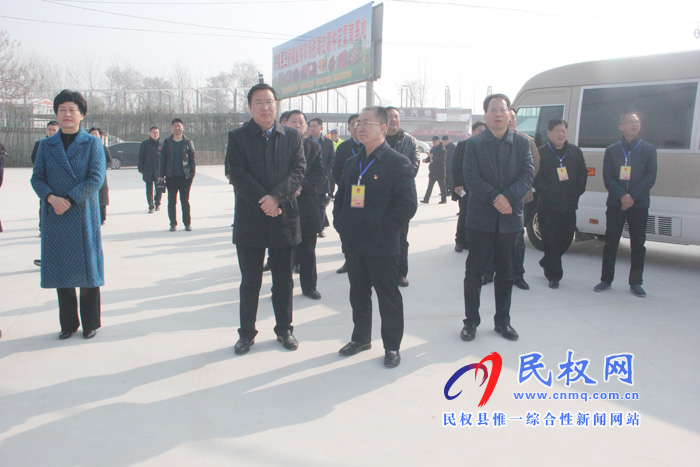 睢陽區(qū)部分商丘市五屆人大代表蒞臨民權(quán)集中視察 睢陽區(qū)部分商丘市五屆人大代表蒞臨民權(quán)集中視察