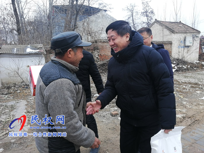 縣委常委、副縣長房季走訪慰問貧困戶