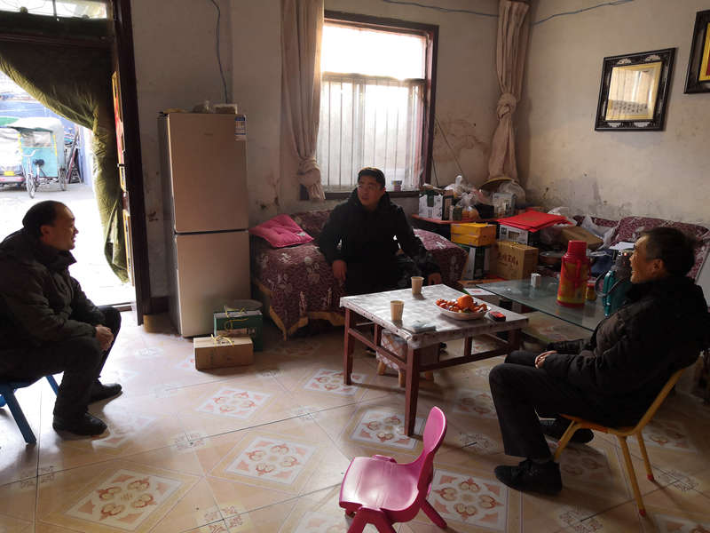 團(tuán)委開展慰問道德模范和“身邊好人”活動(dòng) 團(tuán)委開展慰問道德模范和“身邊好人”活動(dòng)