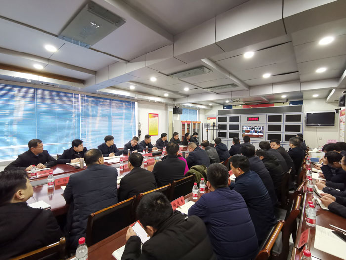 我縣組織收聽收看全省、全市新型冠狀病毒感染的肺炎疫情防控工作電視電話會