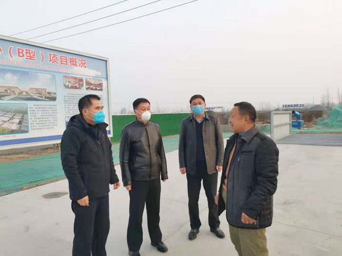 縣委常委、副縣長房季到民權(quán)保稅物流中心建筑工地督導(dǎo)新型冠狀病毒防控工作