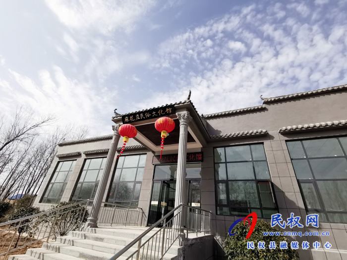 河南民權(quán):走進麻花莊村民俗文化館 體驗貢麻花文化 河南民權(quán):走進麻花莊村民俗文化館 體驗貢麻花文化