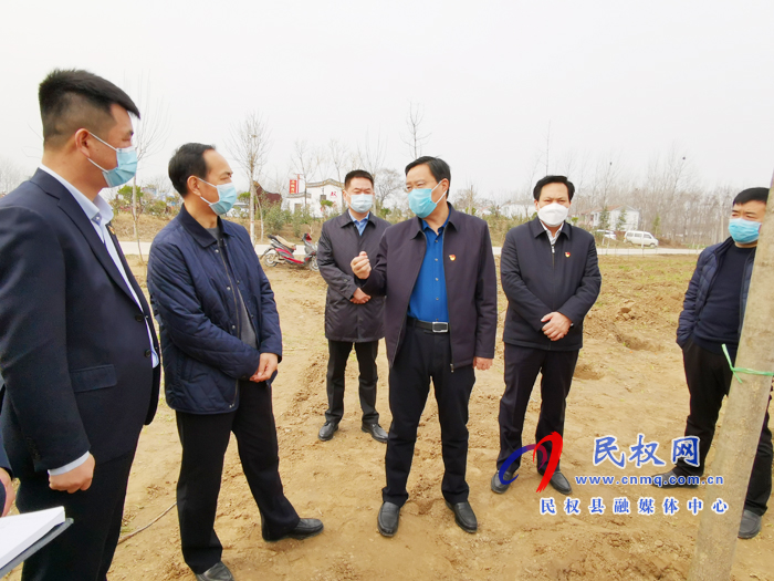 市人大常委會(huì)副主任、縣委書記姬脈常調(diào)研國(guó)土綠化工作