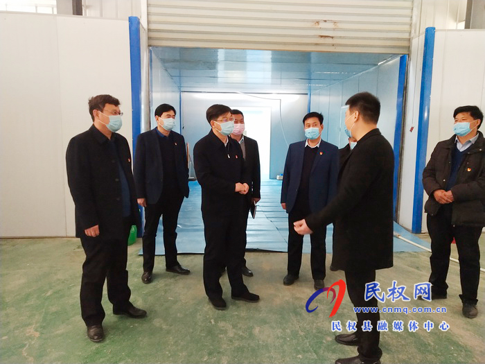 縣委副書記、縣長張團(tuán)結(jié)到綠洲街道辦亓堂村開展“三·五”基層工作日走訪活動