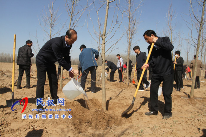 市人大常委會在民權(quán)國家森林公園舉辦民主法治生態(tài)建設(shè)主題植樹活動 市人大常委會在民權(quán)國家森林公園舉辦民主法治生態(tài)建設(shè)主題植樹活動
