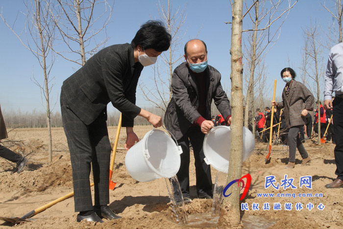 市人大常委會在民權(quán)國家森林公園舉辦民主法治生態(tài)建設(shè)主題植樹活動 市人大常委會在民權(quán)國家森林公園舉辦民主法治生態(tài)建設(shè)主題植樹活動