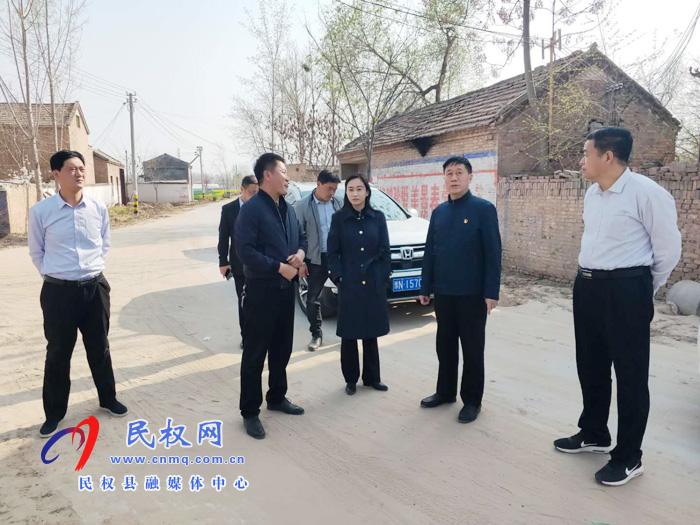 縣委常委、副縣長(zhǎng)房季到孫六鎮(zhèn)督導(dǎo)校園建設(shè)及人居環(huán)境提升工作