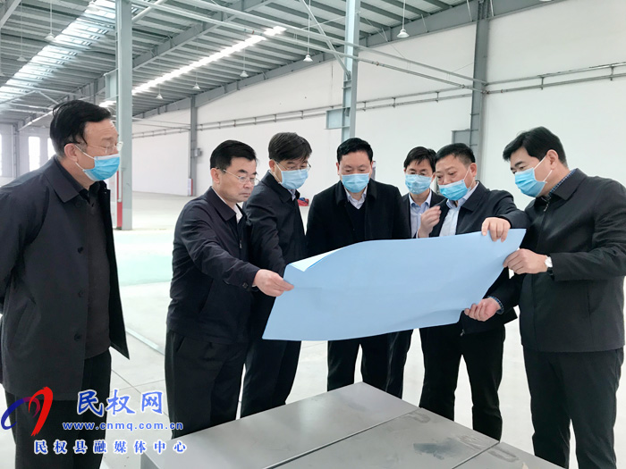 縣委副書記、縣長(zhǎng)張團(tuán)結(jié)調(diào)研企業(yè)發(fā)展和項(xiàng)目建設(shè)情況