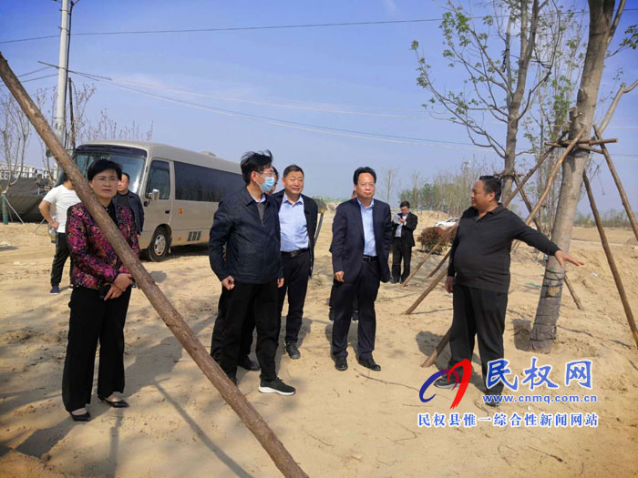 縣委常委、常務(wù)副縣長(zhǎng)李啟峰調(diào)研百城提質(zhì)工程等重點(diǎn)工作