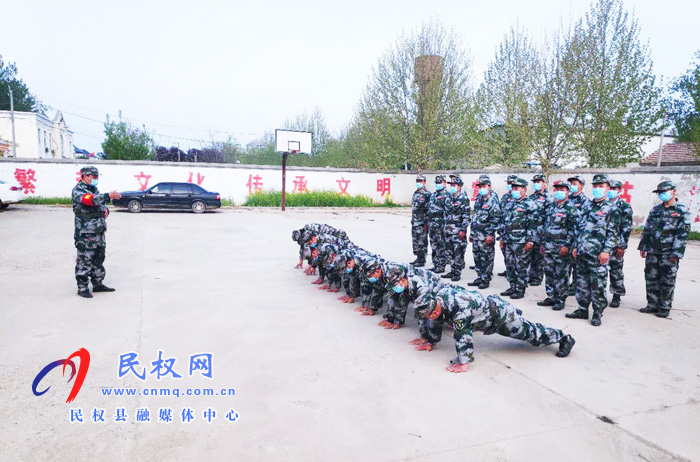 王橋鎮(zhèn):基干民兵忙訓(xùn)練 提升素質(zhì)強(qiáng)本領(lǐng) 王橋鎮(zhèn):基干民兵忙訓(xùn)練 提升素質(zhì)強(qiáng)本領(lǐng)