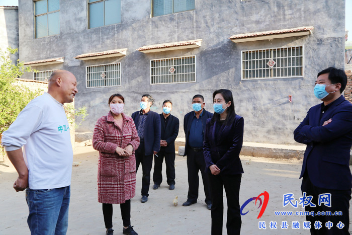 副縣長朱琳到老顏集鄉(xiāng)召開座談會 副縣長朱琳到老顏集鄉(xiāng)召開座談會