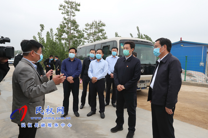 張建慧在民權(quán)調(diào)研產(chǎn)業(yè)扶貧工作時強調(diào) 發(fā)揮產(chǎn)業(yè)扶貧關(guān)鍵作用 創(chuàng)新完善利益聯(lián)結(jié)機制 確保如期完成脫貧攻堅目標任 張建慧在民權(quán)調(diào)研產(chǎn)業(yè)扶貧工作時強調(diào) 發(fā)揮產(chǎn)業(yè)扶貧關(guān)鍵作用 創(chuàng)新完善利益聯(lián)結(jié)機制 確保如期完成脫貧攻堅目標任