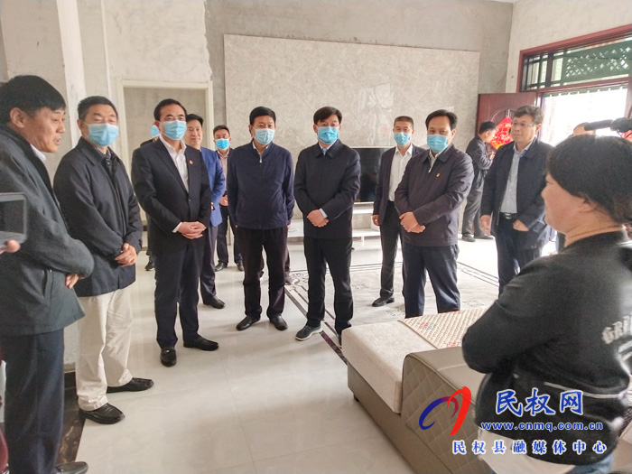 農業(yè)農村部調研組到我縣調研人居環(huán)境改善及農業(yè)生產等重點工作 農業(yè)農村部調研組到我縣調研人居環(huán)境改善及農業(yè)生產等重點工作