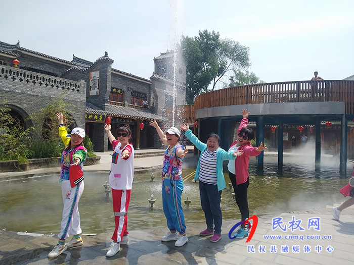 民權(quán):美麗鄉(xiāng)村行輕松快樂之旅啟動 民權(quán):美麗鄉(xiāng)村行輕松快樂之旅啟動
