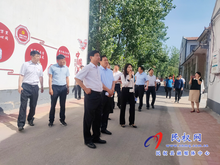 商丘市法治鄉(xiāng)村建設(shè)暨普法宣傳民權(quán)現(xiàn)場(chǎng)會(huì)召開(kāi) 商丘市法治鄉(xiāng)村建設(shè)暨普法宣傳民權(quán)現(xiàn)場(chǎng)會(huì)召開(kāi)