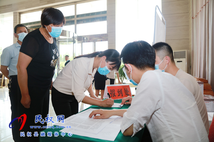 懷揣民聲“有備而來”?出席縣十五屆人大四次會議的人大代表陸續(xù)報到 懷揣民聲“有備而來”?出席縣十五屆人大四次會議的人大代表陸續(xù)報到