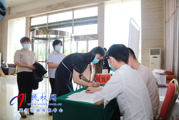懷揣民聲“有備而來”?出席縣十五屆人大四次會議的人大代表陸續(xù)報到 懷揣民聲“有備而來”?出席縣十五屆人大四次會議的人大代表陸續(xù)報到