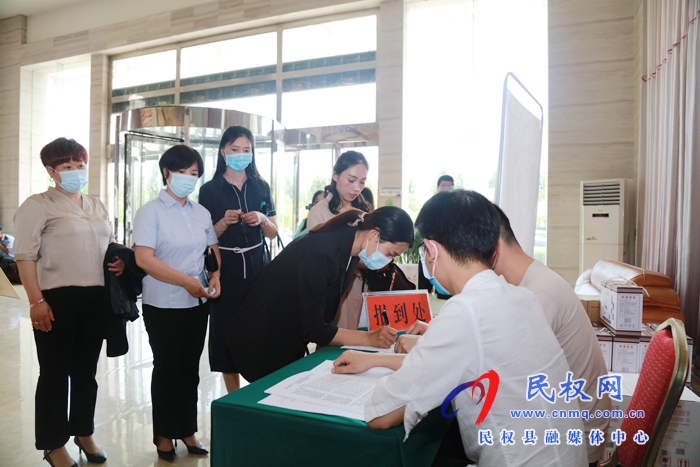 懷揣民聲“有備而來”?出席縣十五屆人大四次會議的人大代表陸續(xù)報到 懷揣民聲“有備而來”?出席縣十五屆人大四次會議的人大代表陸續(xù)報到