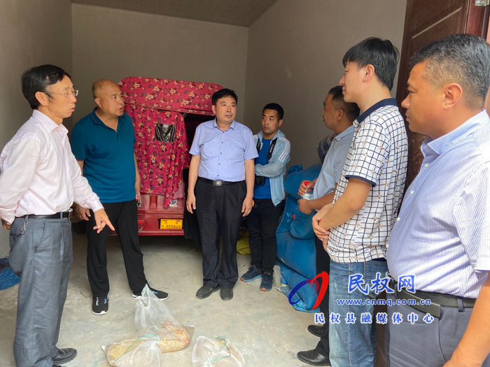 省國(guó)調(diào)隊(duì)到我縣調(diào)研夏糧生產(chǎn)等工作開(kāi)展情況 省國(guó)調(diào)隊(duì)到我縣調(diào)研夏糧生產(chǎn)等工作開(kāi)展情況