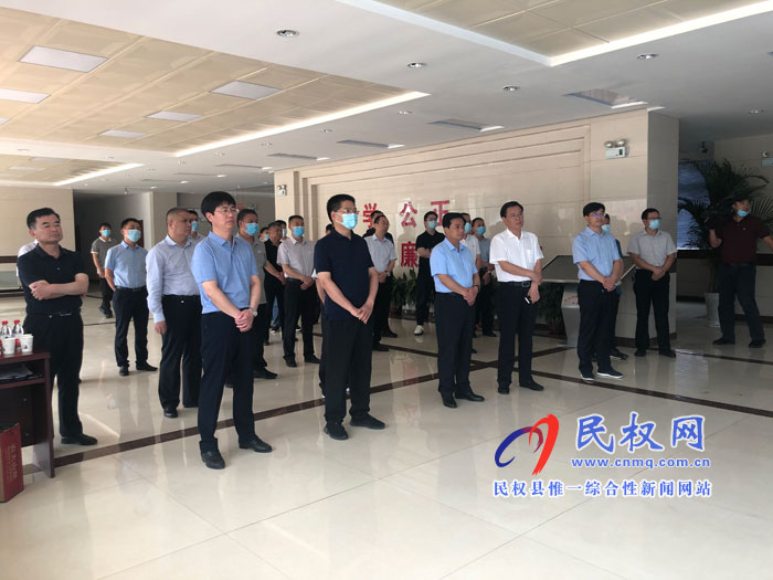 全市縣域經(jīng)濟(jì)高質(zhì)量發(fā)展觀摩組蒞民開展觀摩活動(dòng) 全市縣域經(jīng)濟(jì)高質(zhì)量發(fā)展觀摩組蒞民開展觀摩活動(dòng)
