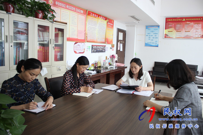 我縣各鄉(xiāng)鎮(zhèn)（街道辦）、縣直各單位認真貫徹全縣三級干部會議暨脫貧攻堅推進會議精神