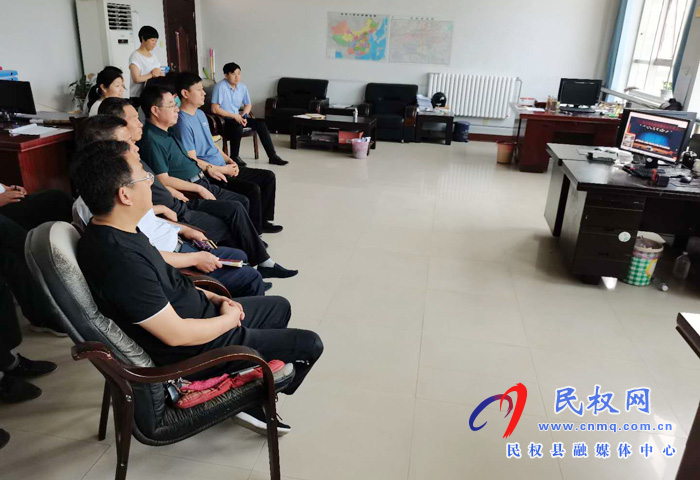 我縣各鄉(xiāng)鎮(zhèn)（街道辦）、縣直各單位認真貫徹全縣三級干部會議暨脫貧攻堅推進會議精神