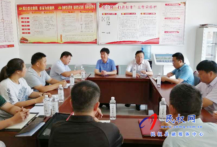 縣高新區(qū)常務副主任張愛軍到南華辦事處督導脫貧攻堅工作 縣高新區(qū)常務副主任張愛軍到南華辦事處督導脫貧攻堅工作